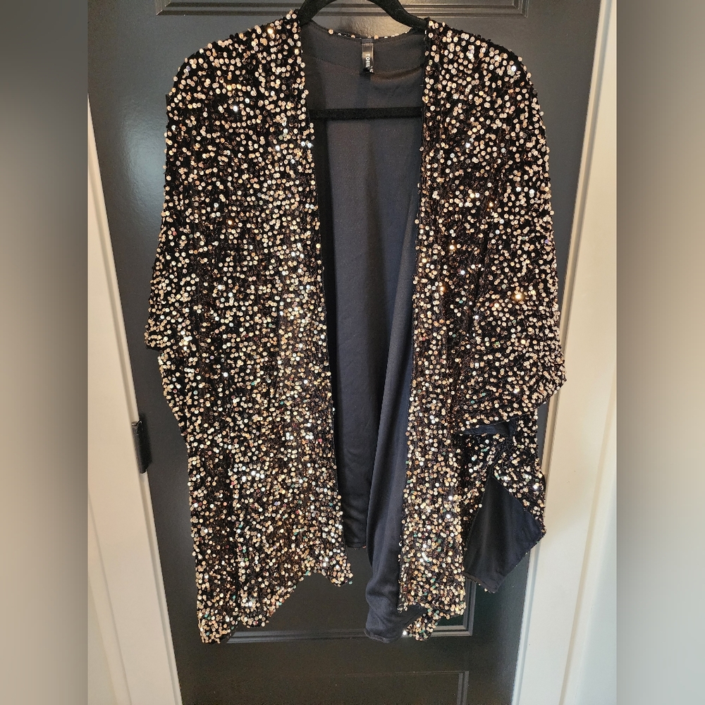 Gold and Balck Sequence Kimono plus size one size Torrid